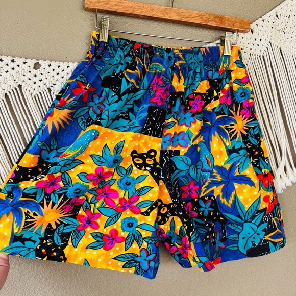 Vintage Hilo Hattie Shorts Mens size medium Hawaiian Hawaii Tropical Stretch A - Picture 3 of 8